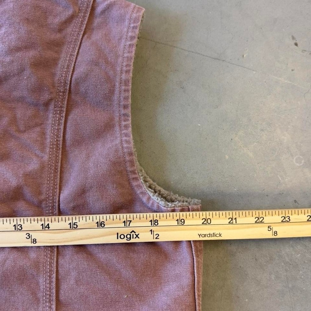 Vintage women's pink salmon Sherpa lined canvas Carhartt vest - Picture 4 of 6